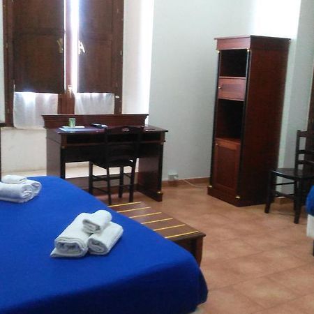 Istituto Antonacci Rooms Lecce Zewnętrze zdjęcie